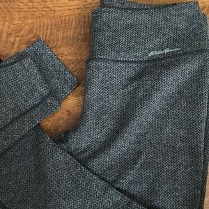 Eddie Bauer yoga leggings